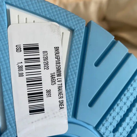 LV Trainer Sneaker Sky Blue - Picture 9 of 14